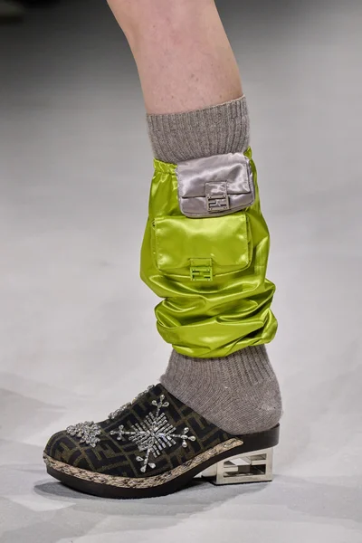 Look 22